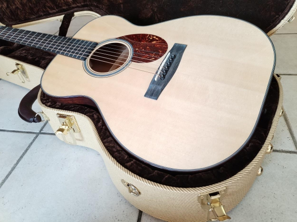 Preview: Huss & Dalton TOM-M Fichte / Mahagoni Made in Virginia USA UVP 5699 Euro